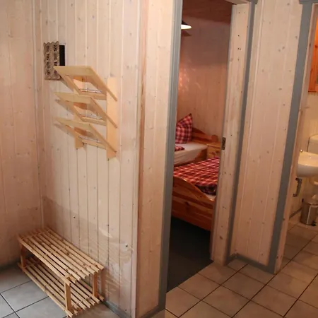 Ferienhaus Kranich 245 *